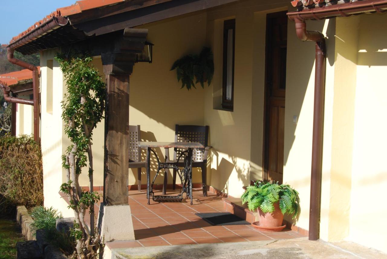 Apartamentos El Perujo Комильяс Экстерьер фото